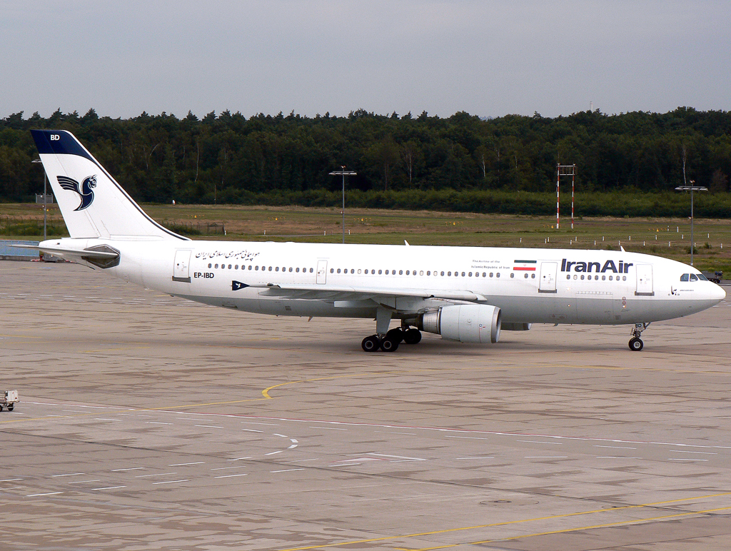 Iran Air A-300 B4-600 EP-IPD rollt auf dem Taxiway zur 14L in CGN / EDDK / Köln Bonn am 19.08.2007