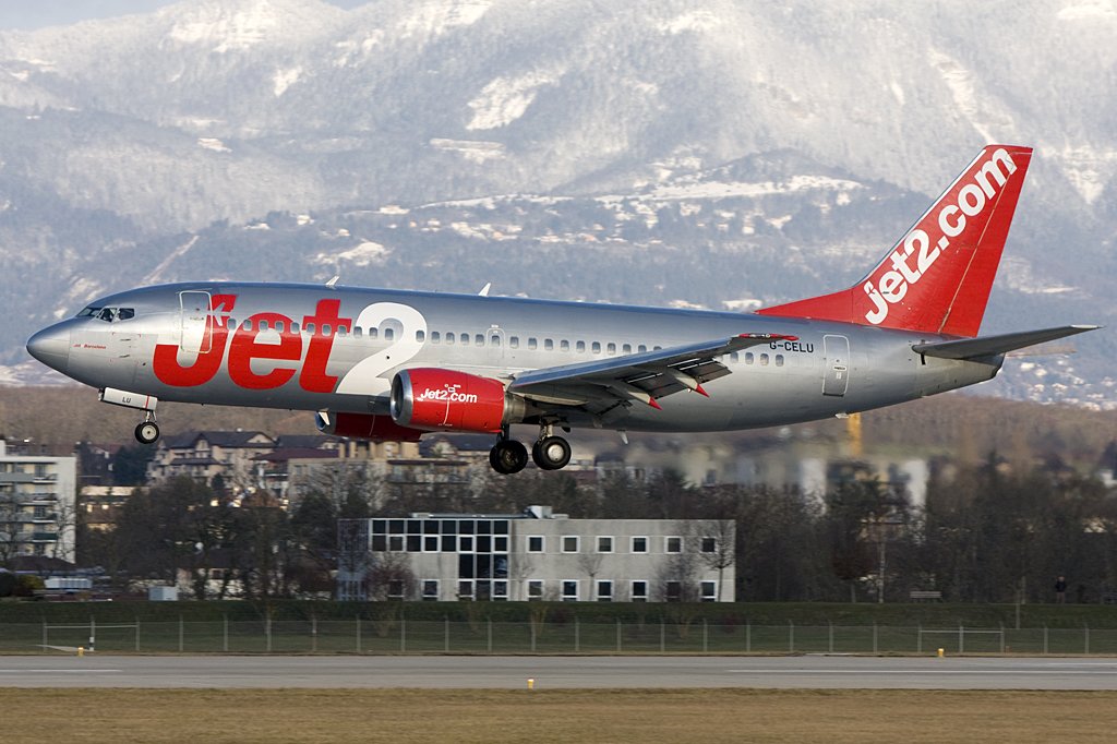 Jet2, G-CELU, Boeing, B737-377, 02.01.2010, GVA, Geneve, Switzerland 

