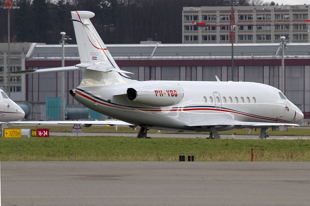 JetNetherlands, PH-VBG, Dassault, Falcon 2000EX, 15.01.2011, ZRH, Zuerich, Switzerland 




