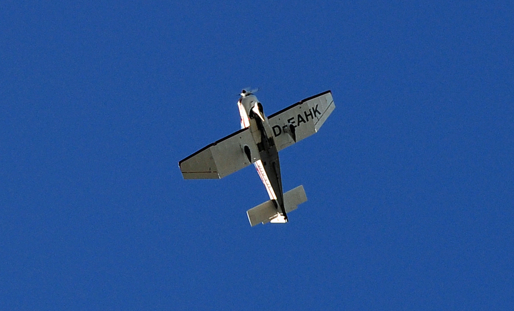 Jodel D-EAHK ber der Klner Innenstadt - 10.10.2010