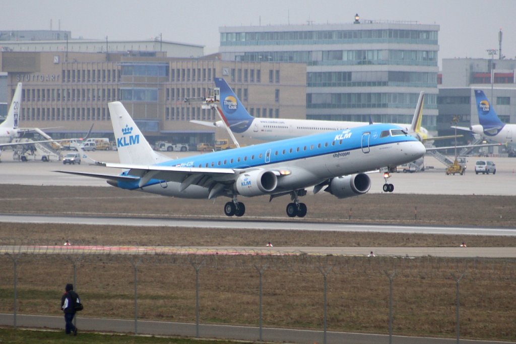 KLM cityhopper 
Embraer ERJ-190-100STD 
PH-EZK  
STR Stuttgart [Echterdingen], Germany
06.03.11
