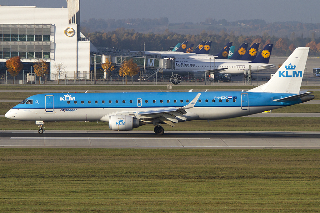KLM - Cityhopper, PH-EZC, Embraer, 190LR, 25.10.2012, MUC, Mnchen, Germany 




