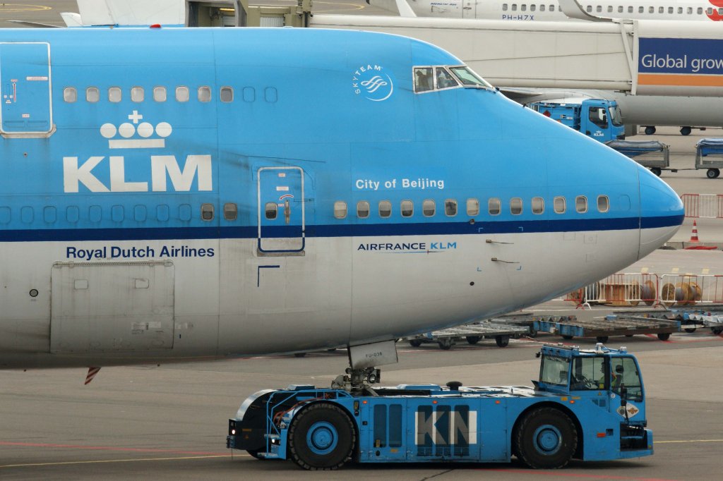 KLM Royal Dutch Airlines, PH-BFU  Beijing - City of Beijing , Boeing, 747-400 M (Bug/Nose), 25.05.2012, AMS-EHAM, Amsterdam (Schiphol), Niederlande 