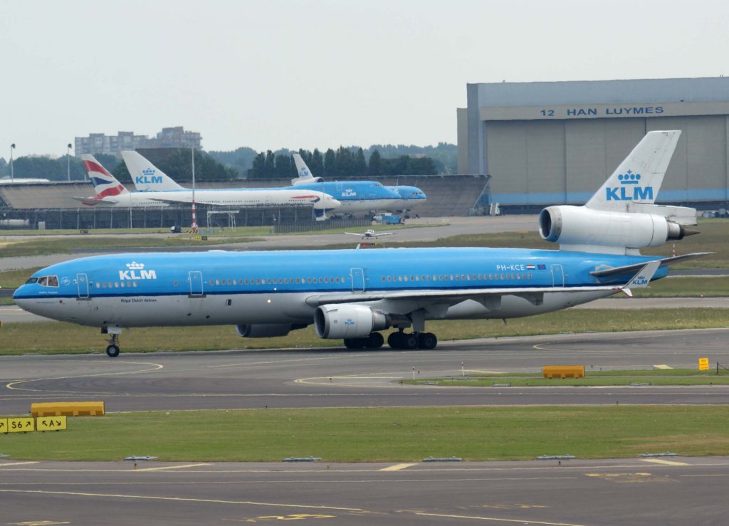 KLM Royal Dutch Airlines, PH-KCE  Audrey Hepburn , McDonnell-Douglas MD-11, 2010.06.26, AMS-EHAM, Amsterdam (Schiphol), Niederlande 