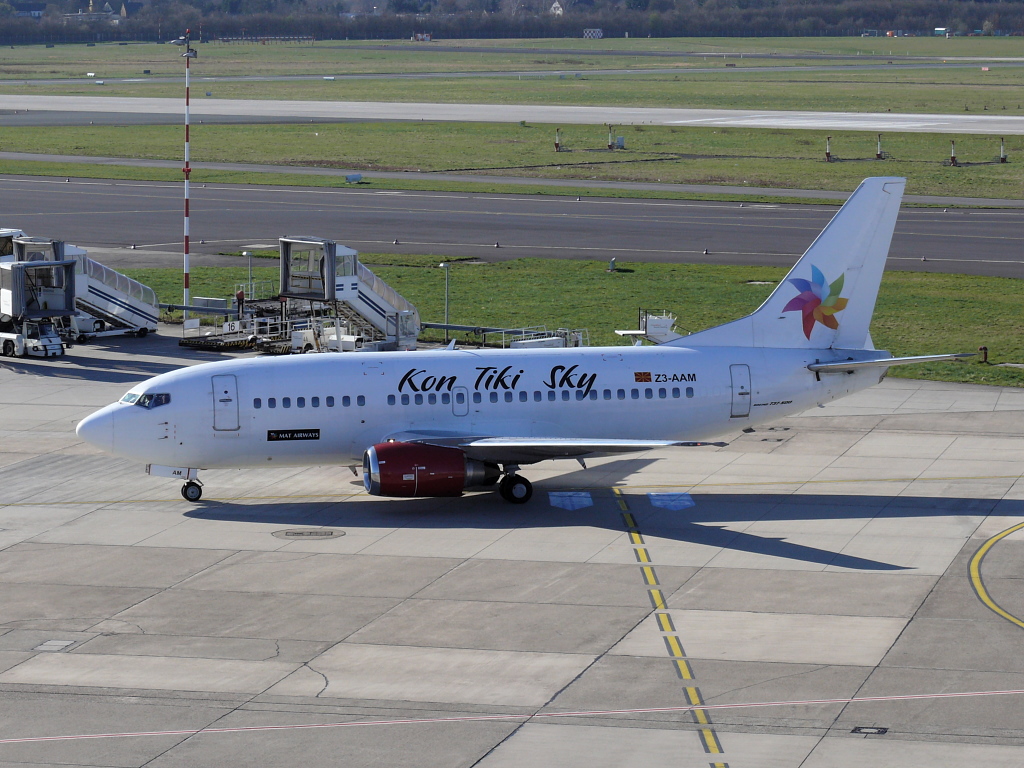 Kon Tiki Sky (MAT Airways); Z3-AAM; Boeing 737-529. Flughafen Dsseldorf. 19.03.2011.