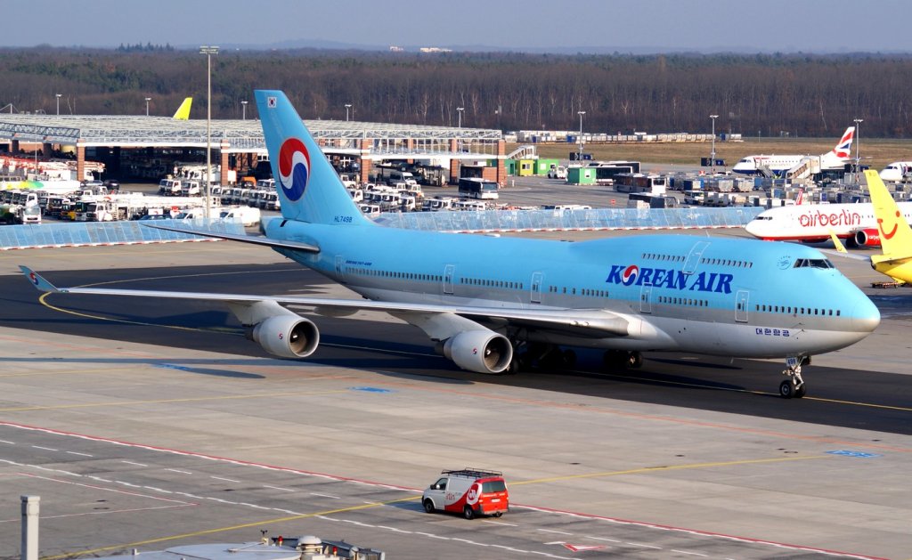 Korean Air 747-400 HL7498 FRA 02.04.13
