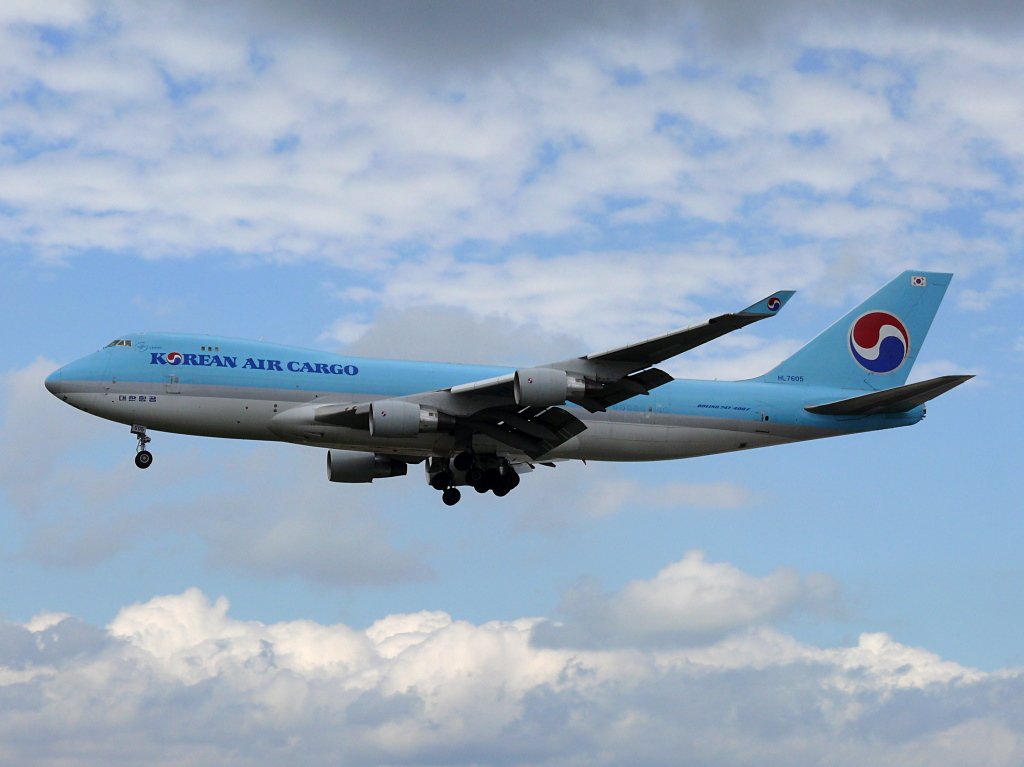 Korean Air Cargo; HL7605; Boeing 747-4B5. Flughafen Frankfurt/Main. 12.06.2010.