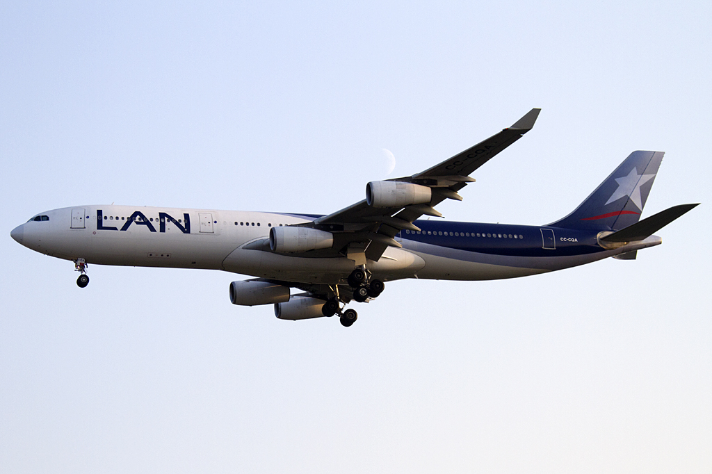 LAN, CC-CQA, Airbus, A340-313X, 13.10.2010, FRA, Frankfurt, Germany 




