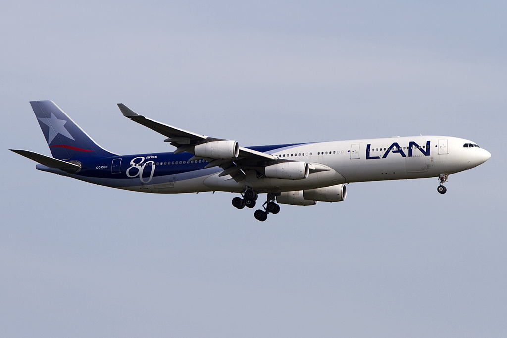 LAN, CC-CQE, Airbus, A340-313X, 28.04.2010, FRA, Frankfurt, Germany 



