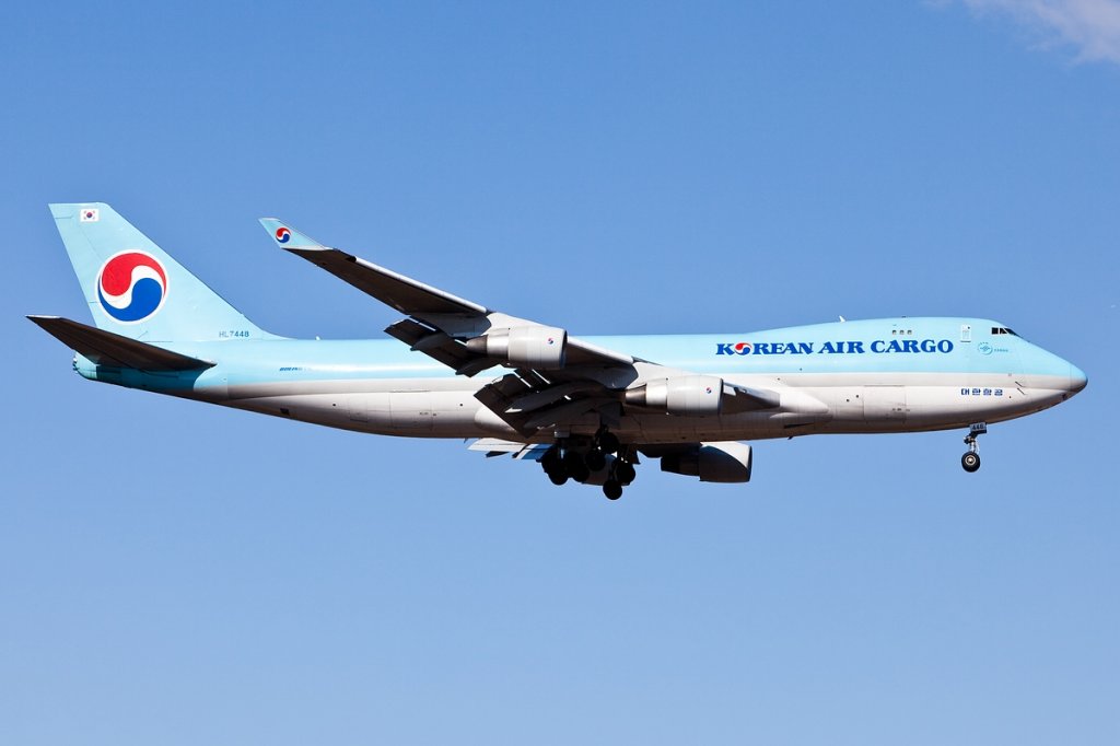 Landung B747/Korean Air Cargo/Frankfurt/Fra/07.03.2010.