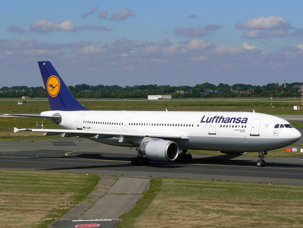 Lufthansa A-300 B4-600 D-AIAT auf dem Taxiway zur 23L in DUS / EDDL / Düsseldorf am 22.07.2007