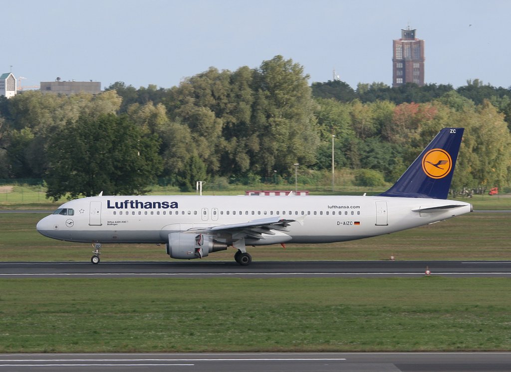 Lufthansa A 310-214 D-AIZC  Bdingen  nach der Landung in Berlin-Tegel am 18.09.2010