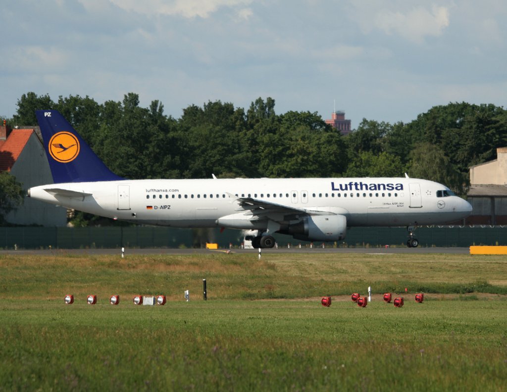 Lufthansa A 320-211 D-AIPZ  Erfurt  kurz vor dem Start in Berlin-Tegel am 19.06.2011