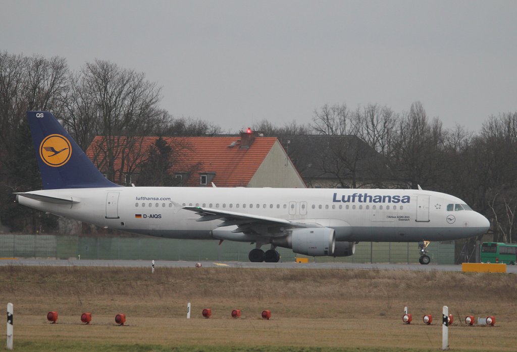 Lufthansa A 320-211 D-AIQS  Eisenach  kurz vor dem Start in Berlin-Tegel am 03.03.2013