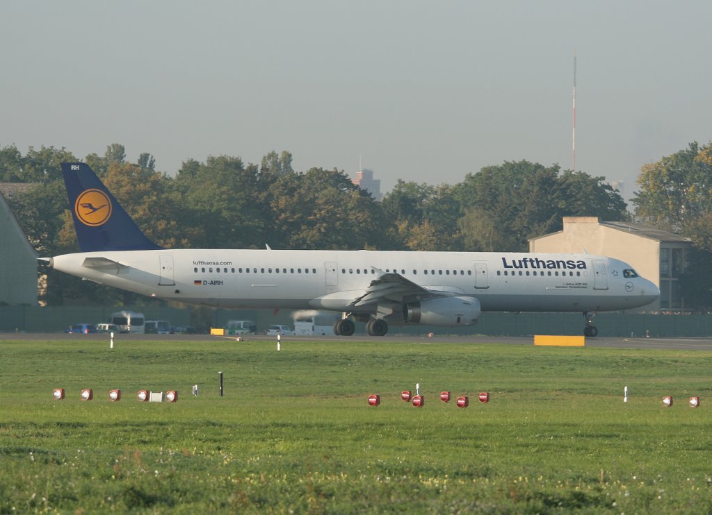 Lufthansa A 321-131 D-AIRH  Garmisch-Partenkirchen  kurz vor dem Start in Berlin-Tegel am 24.09.2011