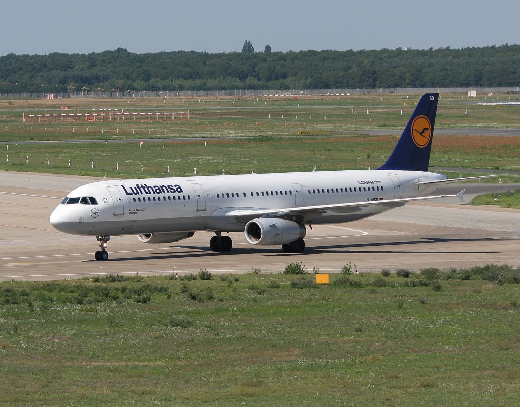 Lufthansa A 321-231 D-AISD  Chemnitz  bei der Ankunft in Berlin-Tegel am 21.08.2010