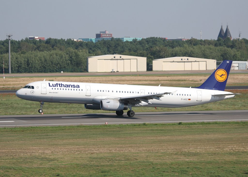 Lufthansa A 321-231 D-AISZ beim Start in Berlin-Tegel am 22.08.2010