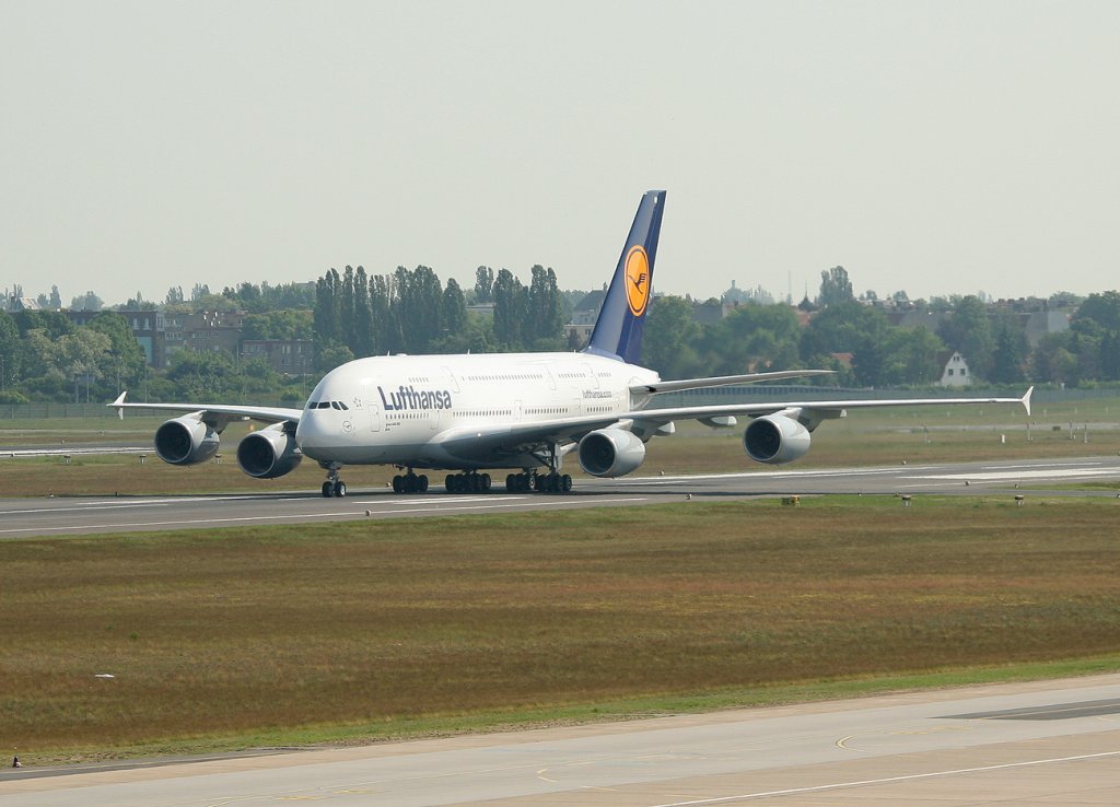 Lufthansa A 380-841 D-AIMI  Berlin , Berlin-Tegel, 22.05.2012