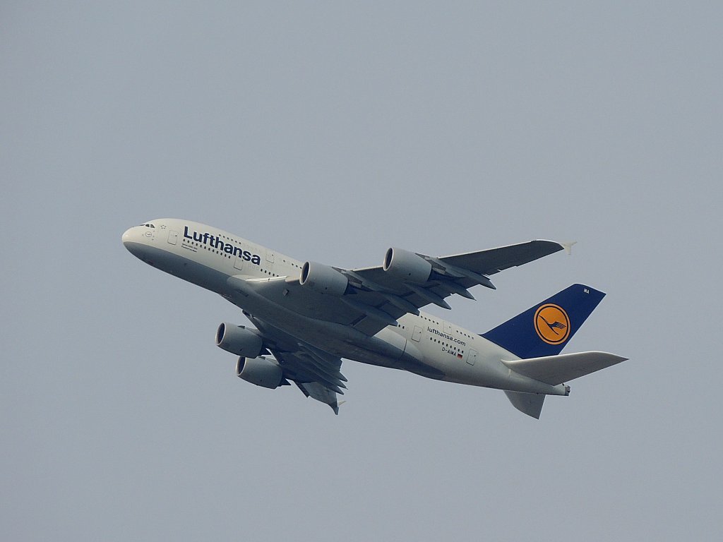 Lufthansa Airbus A380-841  D-AIMA, verlsst den Frankfurter Luftraum; 120821