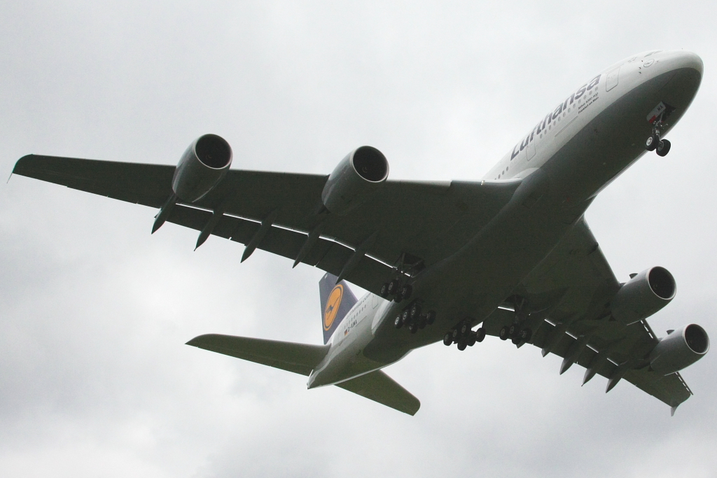 Lufthansa 
Airbus A380-841 
D-AIMA
Karlsruhe/Baden-Baden
31.05.10