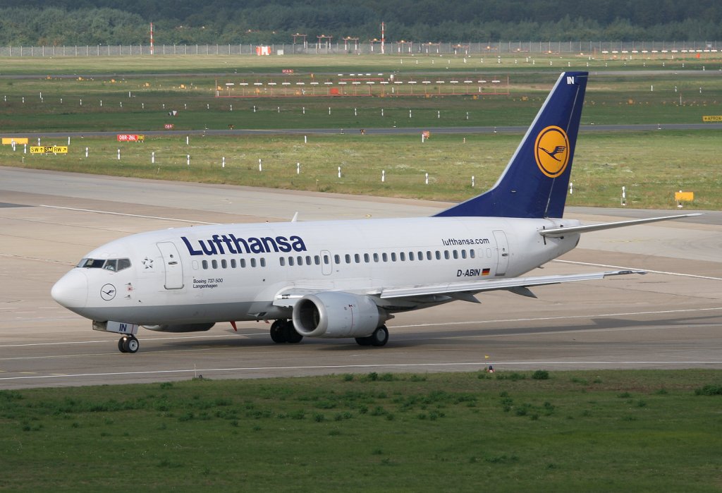 Lufthansa B 737-530 D-ABIN  Langenhagen  bei der Ankunft in Berlin-Tegel am 18.09.2010
