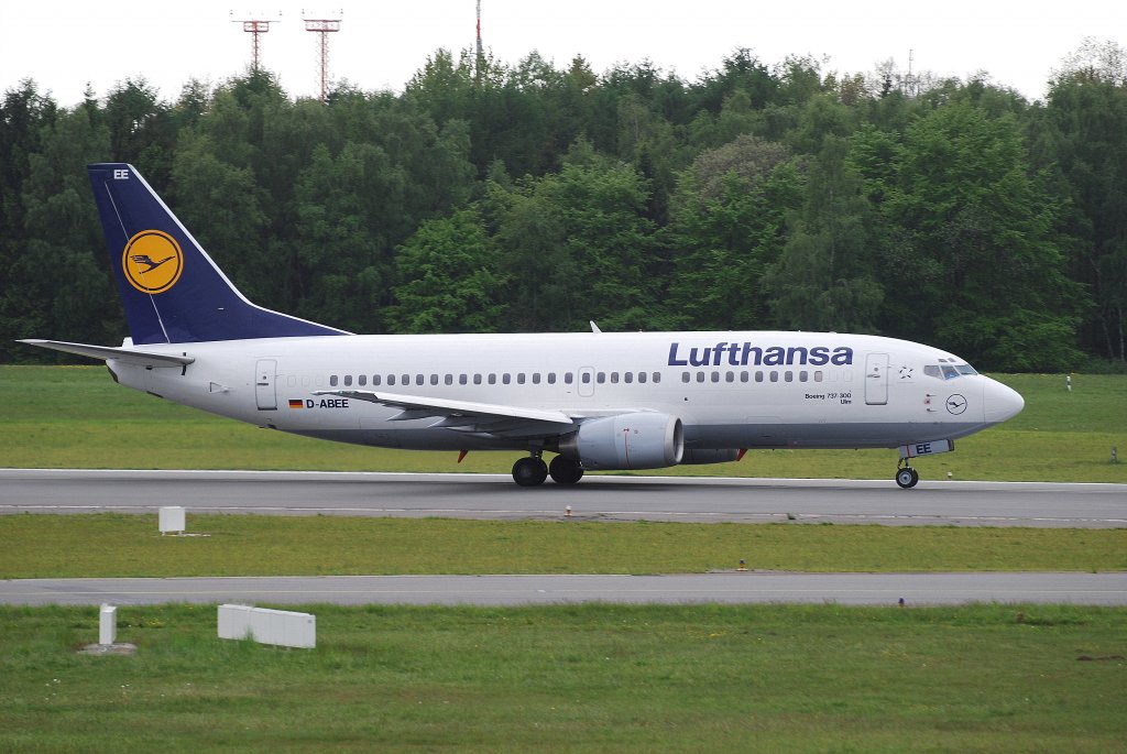 Lufthansa Boeing 737-300 D-ABEE Ulm beim Start in Hamburg Fuhlsbttel am 19.05.10
