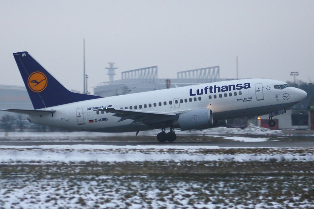 Lufthansa 
Boeing 737-530 
D-ABIB 
FRA Frankfurt [Rhein-Main], Germany
04.01.11