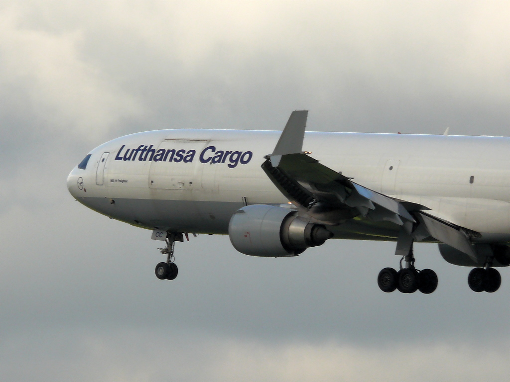Lufthansa Cargo; D-ALCC. McDonnell Douglas MD-11F. Flughafen Frankfurt/Main. 26.09.2010.