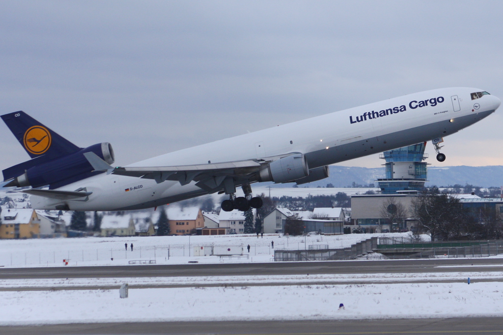 Lufthansa Cargo 
McDonnell Douglas MD-11F 
D-ALCO
Stuttgart 
18.12.10