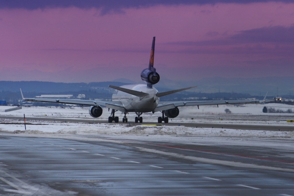Lufthansa Cargo 
McDonnell Douglas MD-11F 
D-ALCO 
Stuttgart 
18.12.10

