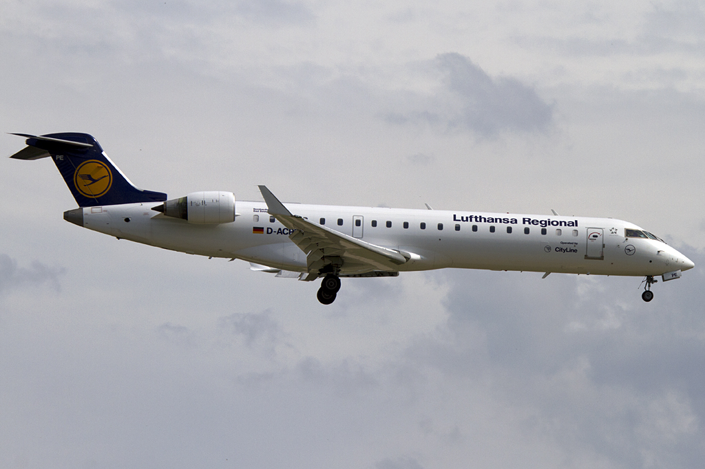 Lufthansa - CityLine, D-ACPA, Bombardier, CRJ-700, 07.07.2011, DUS, Duesseldorf, Germany

