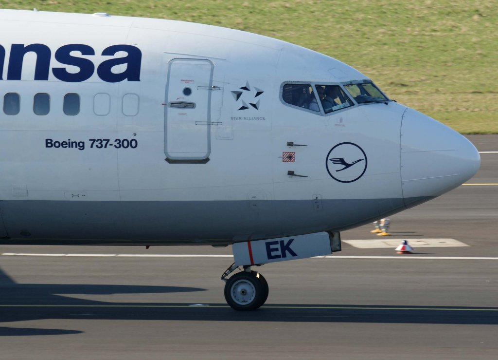 Lufthansa, D-ABEK, Boeing 737-300  ohne Namen (Nase/Nose), 20.03.2011, DUS-EDDL, Dsseldorf, Germany 

