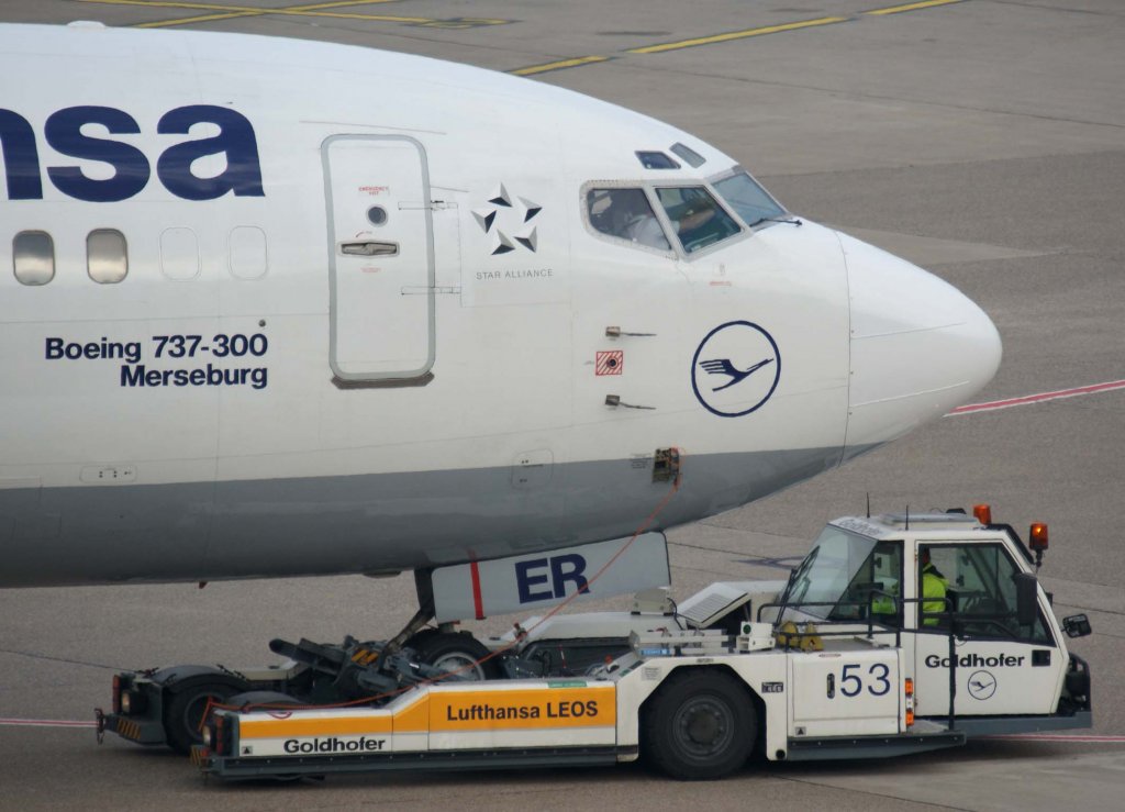 Lufthansa, D-ABER, Boeing 737-300 (Merseburg), 2009.03.17, DUS, Dsseldorf, Germany
