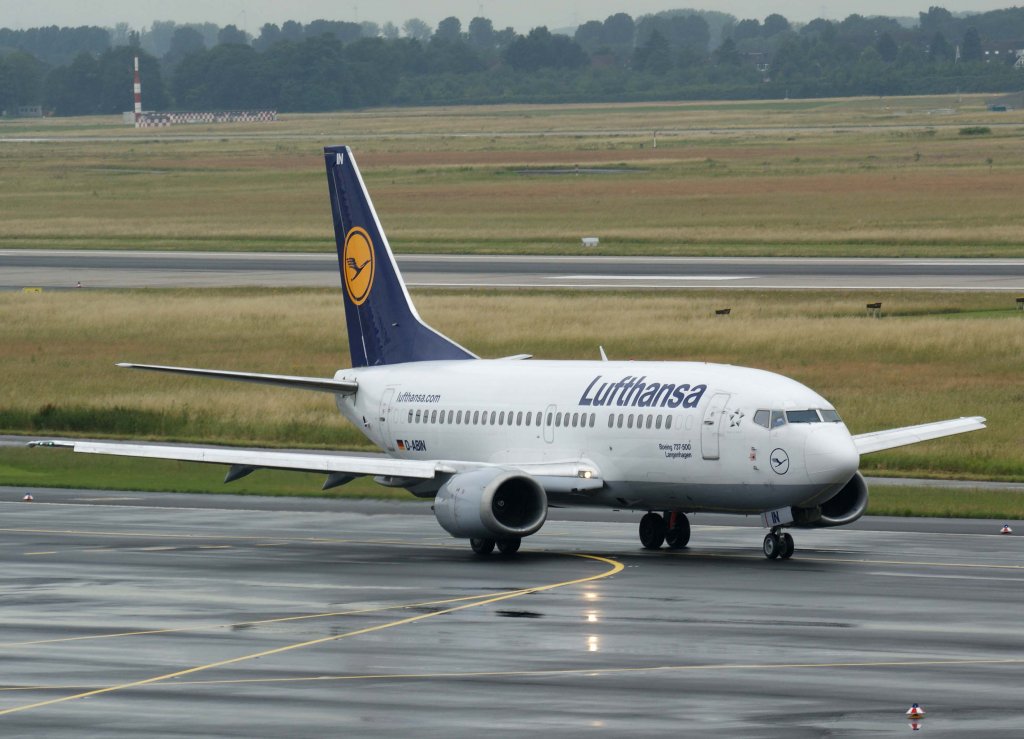 Lufthansa, D-ABIN  Langenhagen , Boeing 737-500 (lufthansa.com - Sticker), 20.06.2011, DUS-EDDL, Dsseldorf, Germany 

