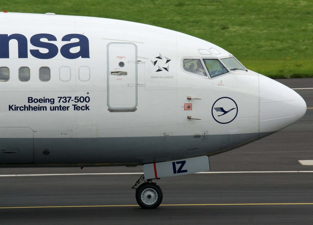 Lufthansa, D-ABIZ, Boeing 737-500  Kirchheim unter Teck  (Bug/Nose), 2010.08.28, DUS-EDDL, Dsseldorf, Germany 

