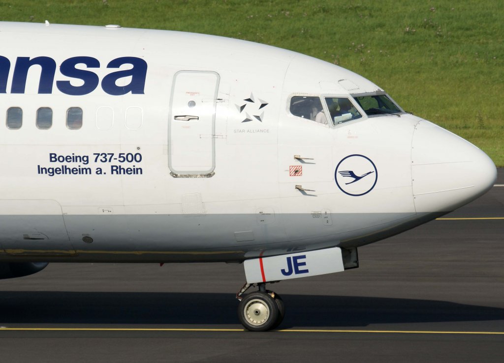 Lufthansa, D-ABJE, Boeing 737-500  Ingelheim am Rhein  (Bug/Nose), 2010.09.23, DUS-EDDL, Dsseldorf, Germany 

