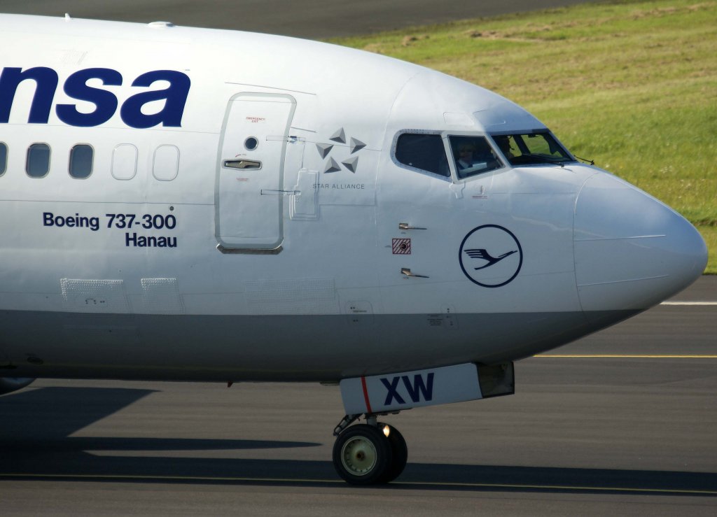 Lufthansa, D-ABXW, Boeing 737-300  Hanau  (Bug/Nose), 2010.09.22, DUS-EDDL, Dsseldorf, Germany 

