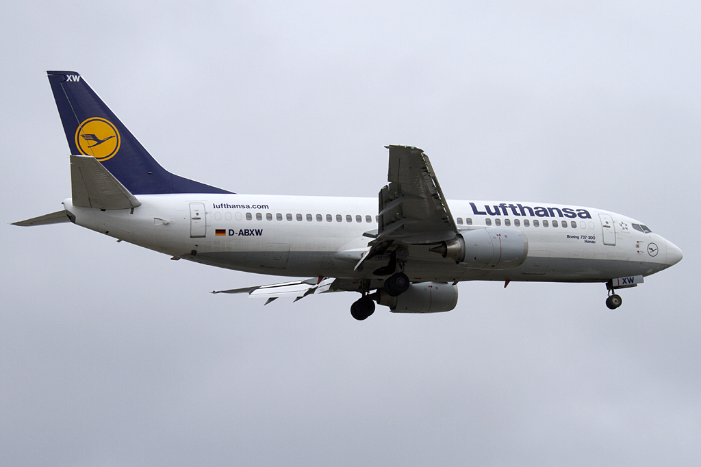 Lufthansa, D-ABXW, Boeing, B737-330, 02.01.2011, GVA, Geneve, Switzerland 




