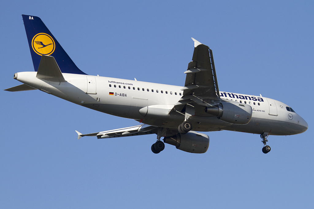 Lufthansa, D-AIBA, Airbus, A319-112, 12.10.2010, FRA, Frankfurt, Germany 



