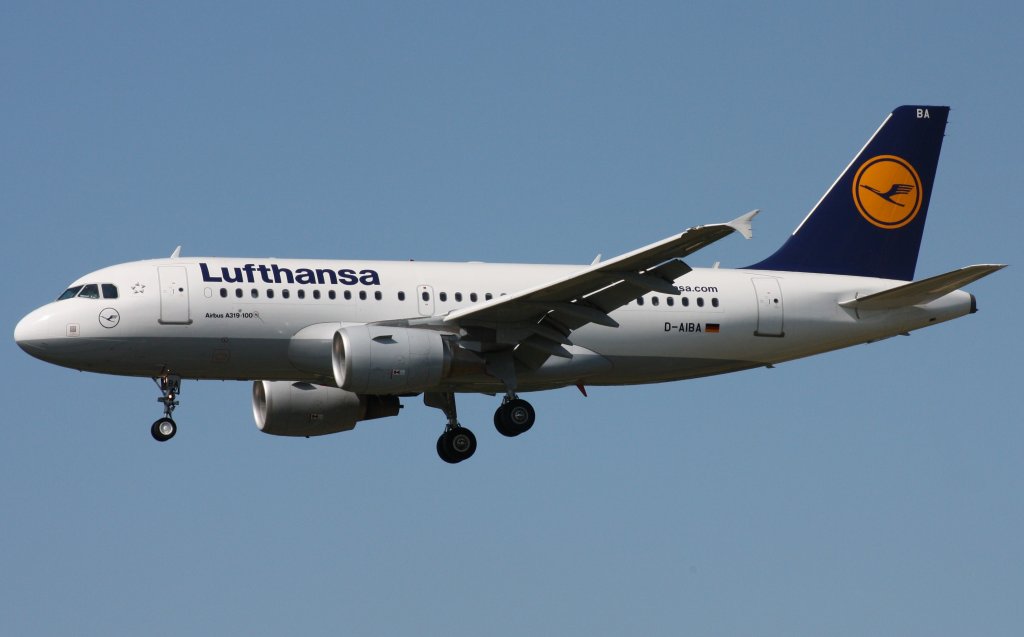 Lufthansa, D-AIBA, Airbus A319-112, 20.08.2011, HAM-EDDH, Hamburg, Germany