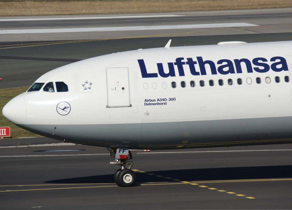 Lufthansa, D-AIFF, Airbus A 340-300 (Delmenhorst), 2010.03.03, DUS, Dsseldorf, Germany