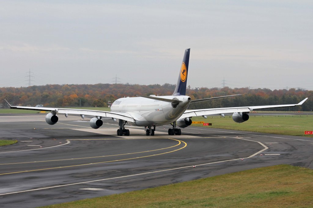 Lufthansa, D-AIGV  Dinslaken , Airbus, A 340-300, 10.11.2012, DUS-EDDL, Dsseldorf, Germany 

