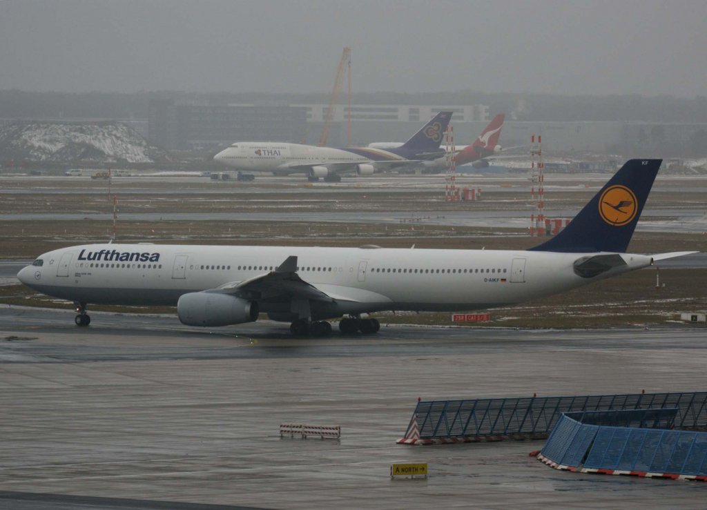 Lufthansa, D-AIKF, Airbus A 330-300 (Witen), 2010.01.19, FRA, Frankfurt, Germany