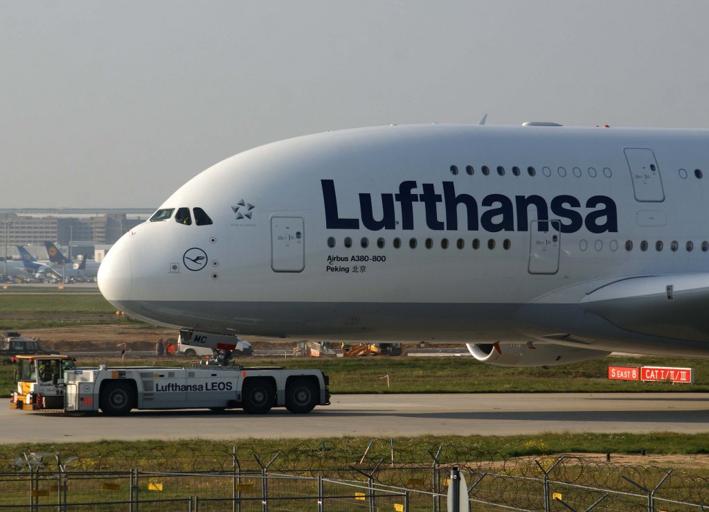 Lufthansa, D-AIMC, Airbus A 380-800 (Peking)(lufthansa.com), 2010.10.13, FRA-EDDF, Frankfurt, Germany