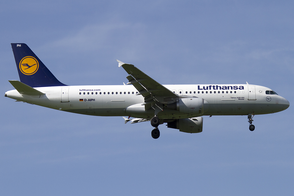 Lufthansa, D-AIPH, Airbus, A320-211, 29.04.2011, MUC, Muenchen, Germany 


