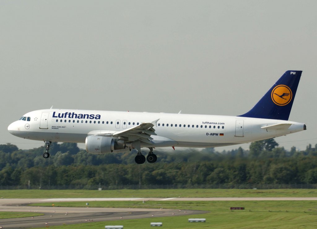 Lufthansa, D-AIPW, Airbus A 320-200  Schwerin  (Sticker-lufthansa.com), 2010.09.22, DUS-EDDL, Dsseldorf, Germany 

