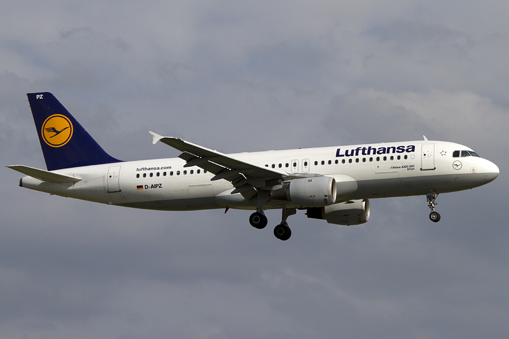 Lufthansa, D-AIPZ, Airbus, A320-211, 07.07.2011, DUS, Duesseldorf, Germany


