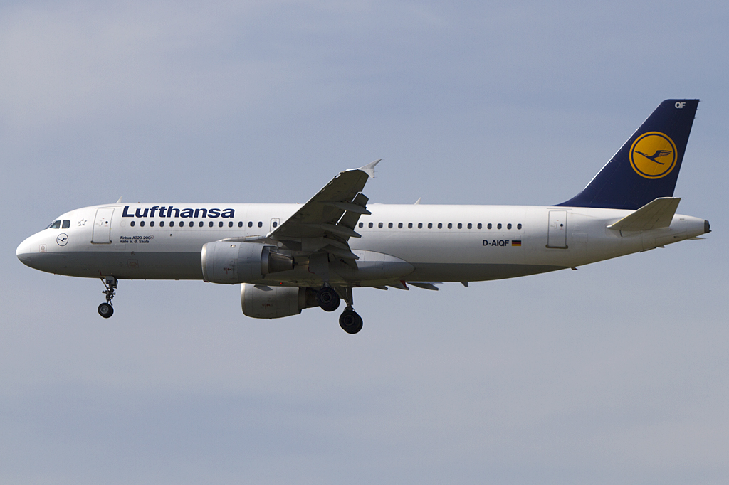 Lufthansa, D-AIQF, Airbus, A320-211, 28.04.2010, FRA, Frankfurt, Germany 





