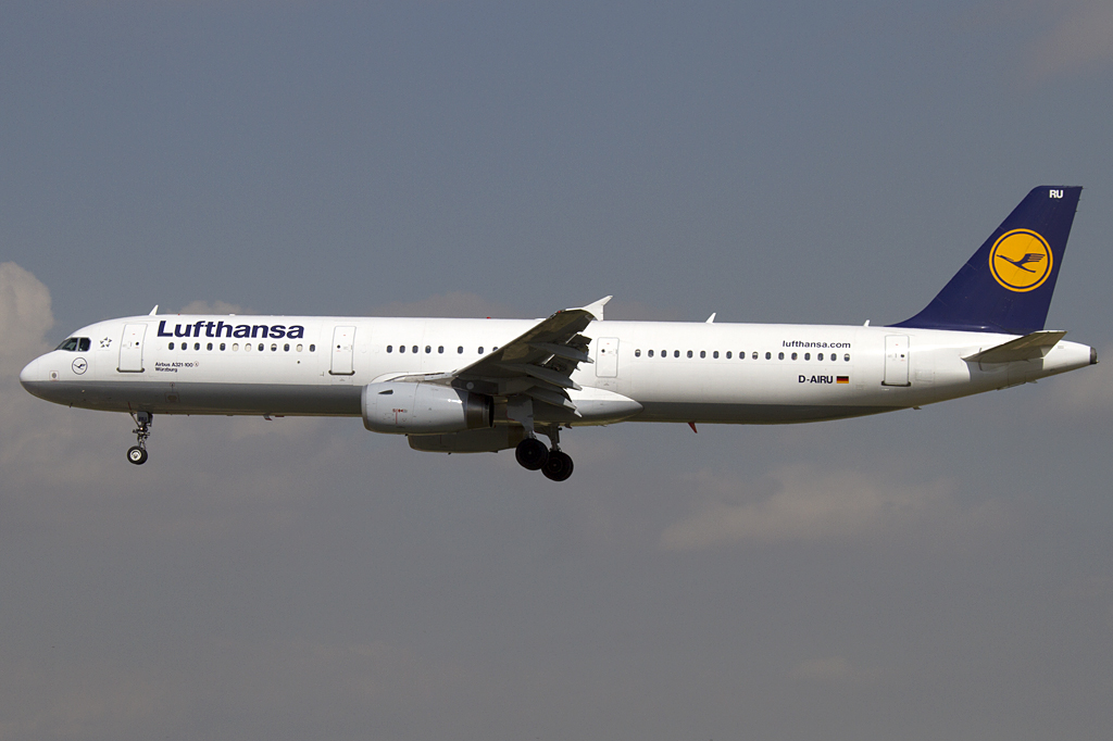 Lufthansa, D-AIRU, Airbus, A321-131, 10.09.2010, BCN, Barcelona, Spain 




