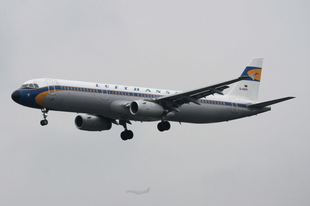 Lufthansa, D-AIRX  Weimar , Airbus, A 321-100 (Retro-Lackierung, 50-Jahre LH), 24.08.2012, FRA-EDDF, Frankfurt, Germany

